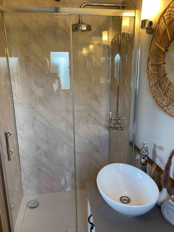 Boyce Fen Farm Retreat Glamping & Fishery Villa วิสเบค ภายนอก รูปภาพ